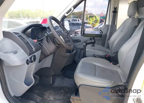 2015 Ford Transit-250 z USA, uszkodzony, nr VIN 1FTNR1CM2FKB18144